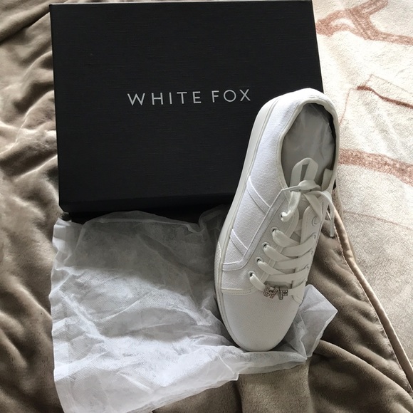 white fox shoes